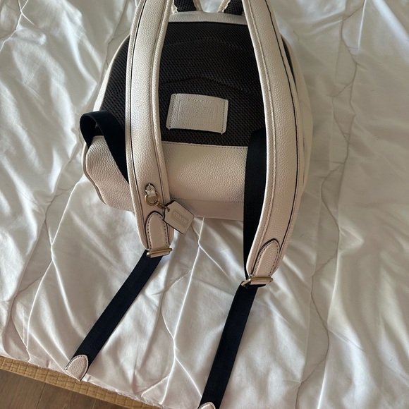 Coach backpack - Picture 3 of 3